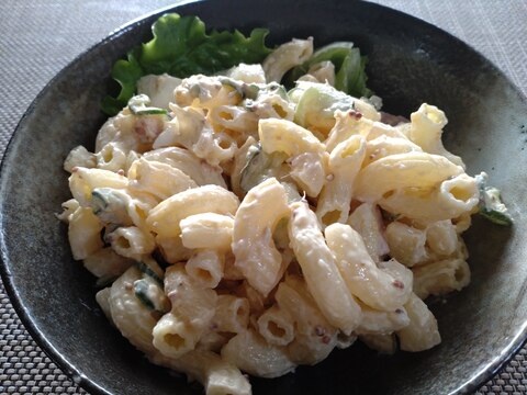 マカロニサラダ